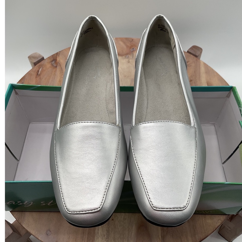 Easy Street Thrill Silver Metallic‎ Square Toe Comfort Wave Flats 6.5 W 31-7343